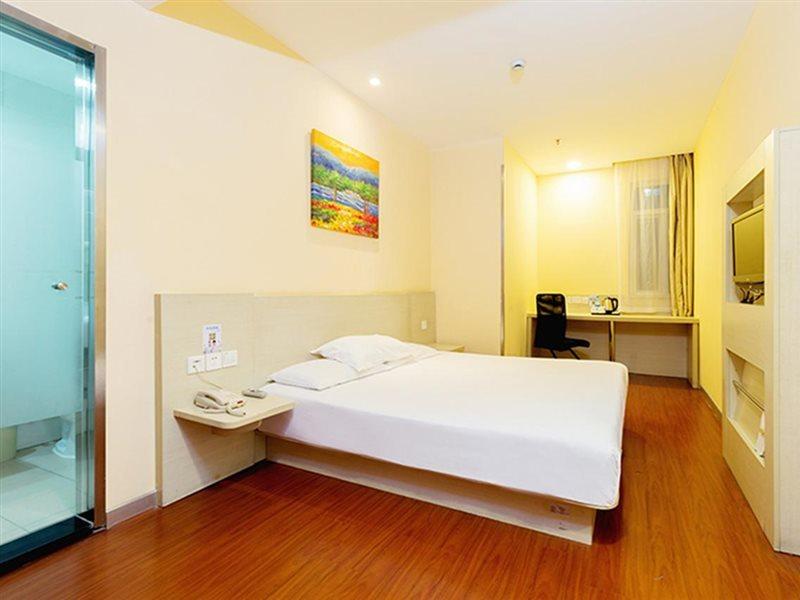 Hanting Express Pudong Airport Hotel Shanghai