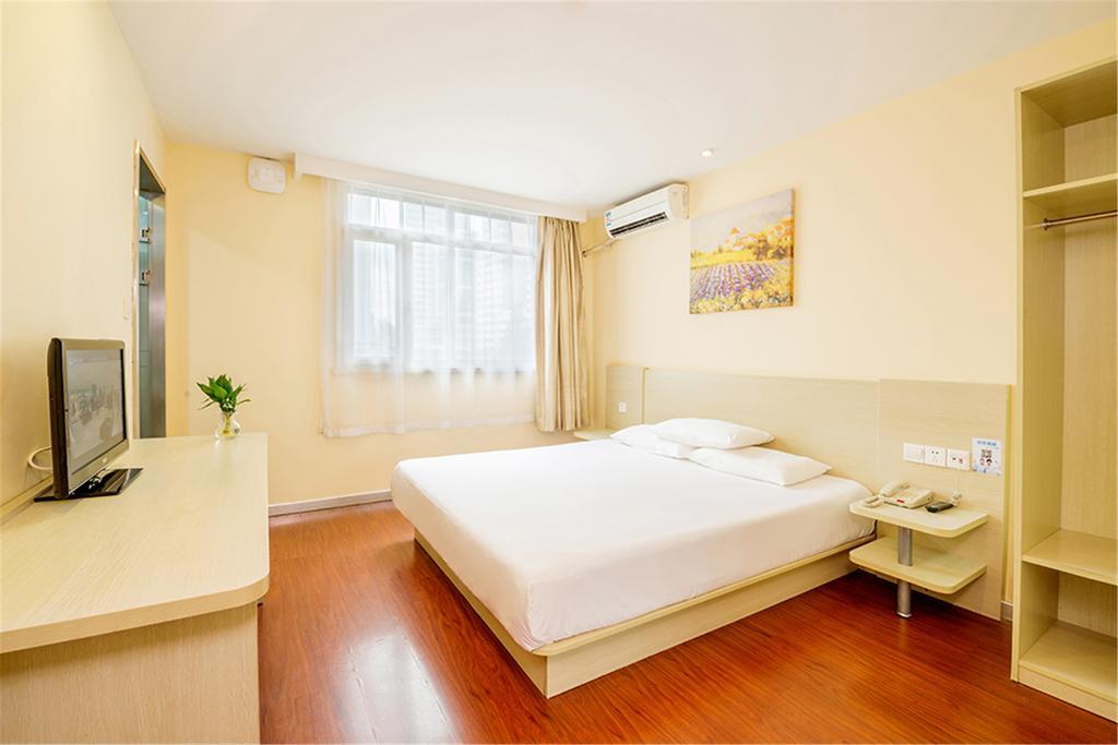 Hotel Hanting Express Pudong Airport