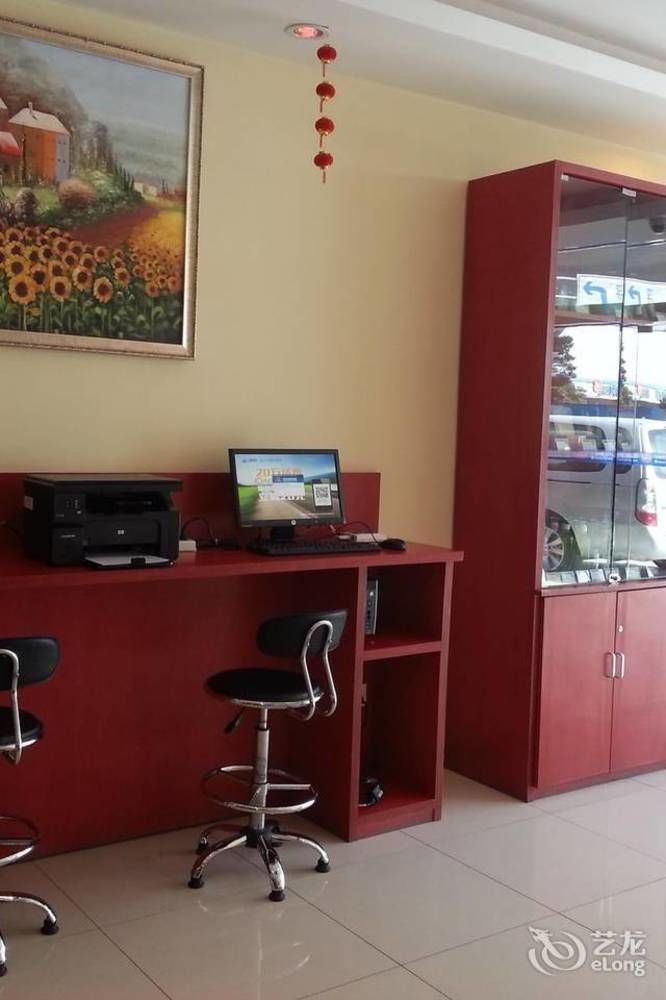 Hotel Hanting Express Pudong Airport