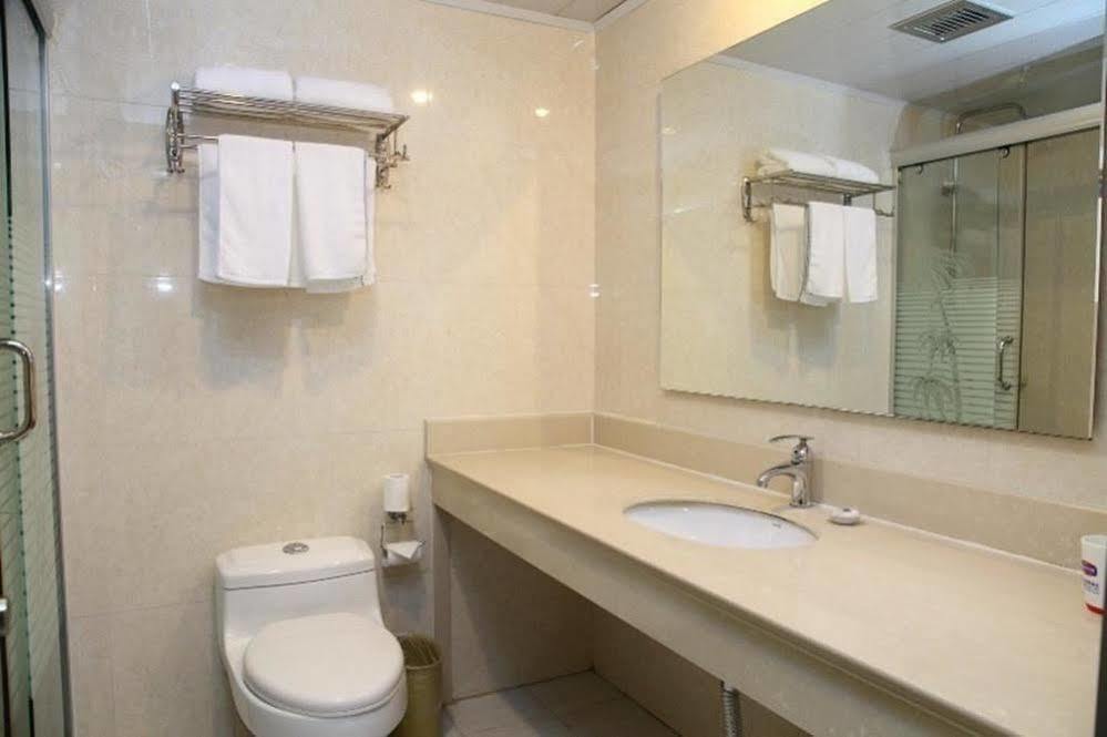 Hotel Hanting Express Pudong Airport